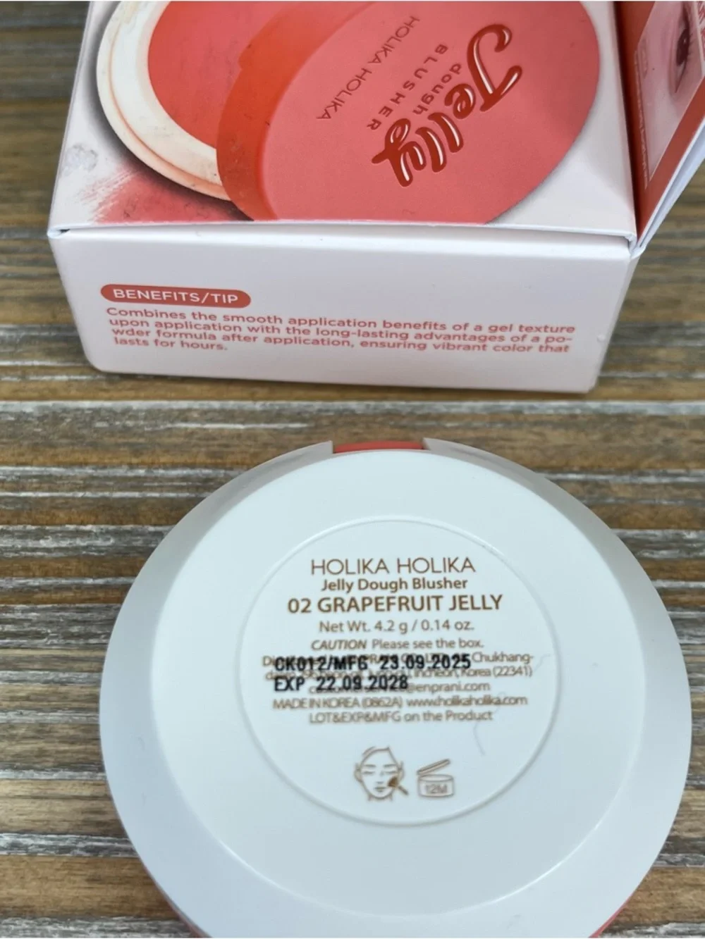 NIB Holika Holika Jelly Dough Blusher - 02 Grapefruit Jelly